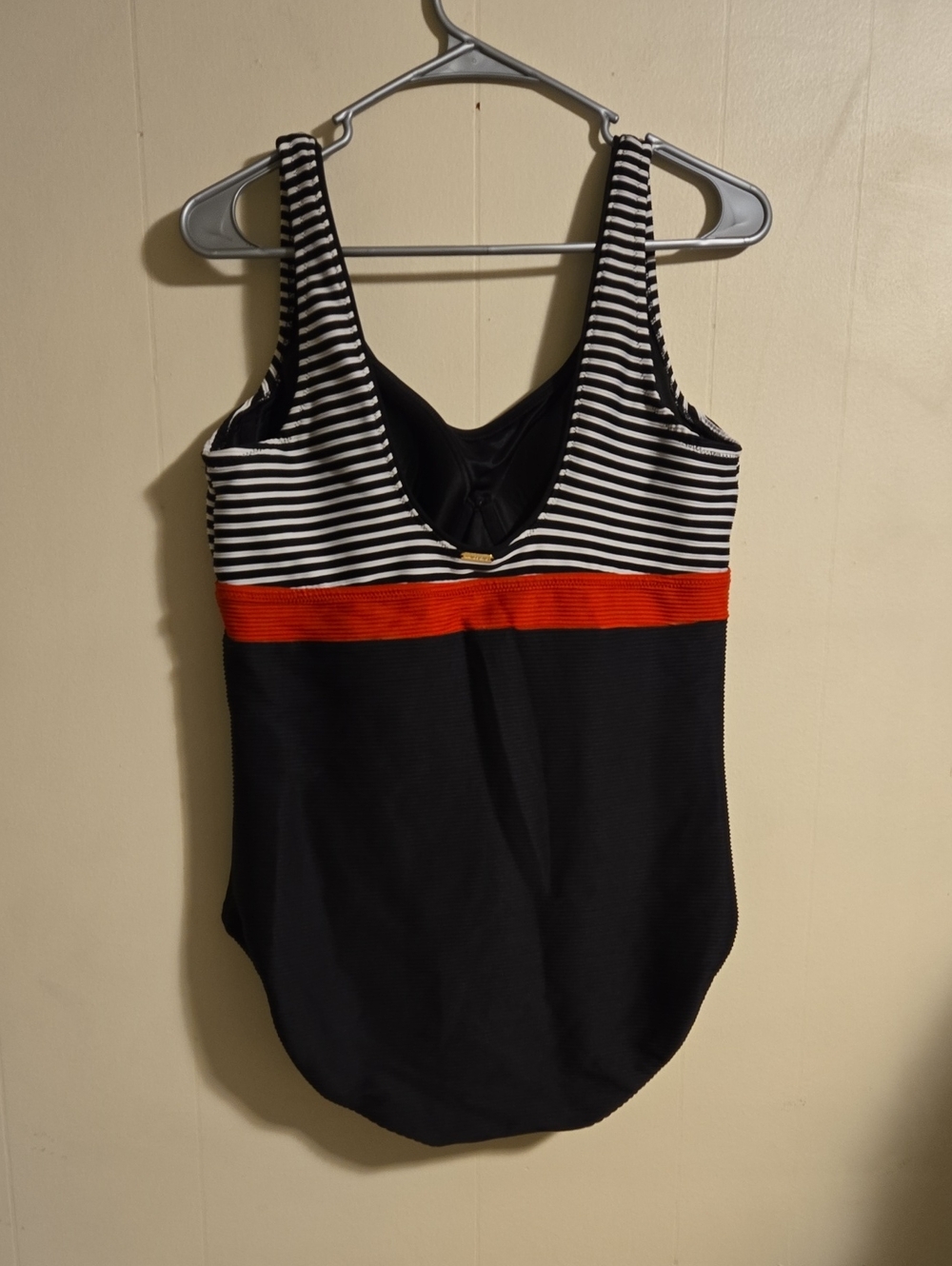 Lands' End Colorblock One Piece Swimsuit - Picture 2 of 4